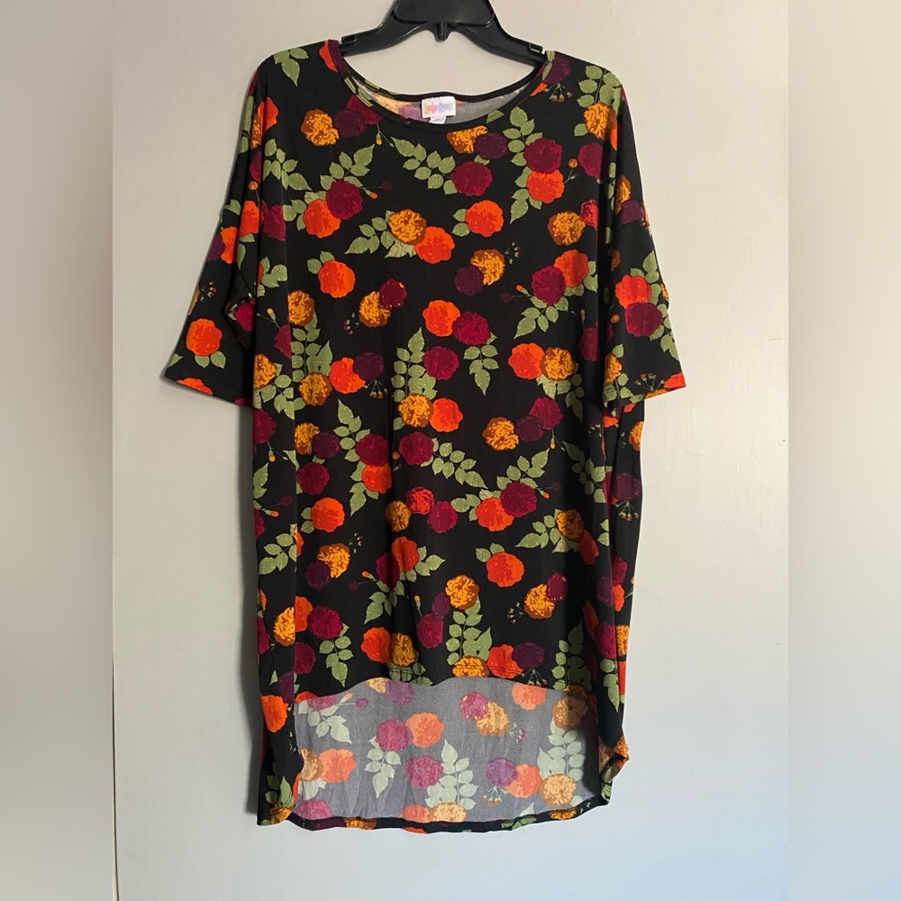 Lularoe- Floral High- Low 3/4 Sleeve Tunic (Irma)-
